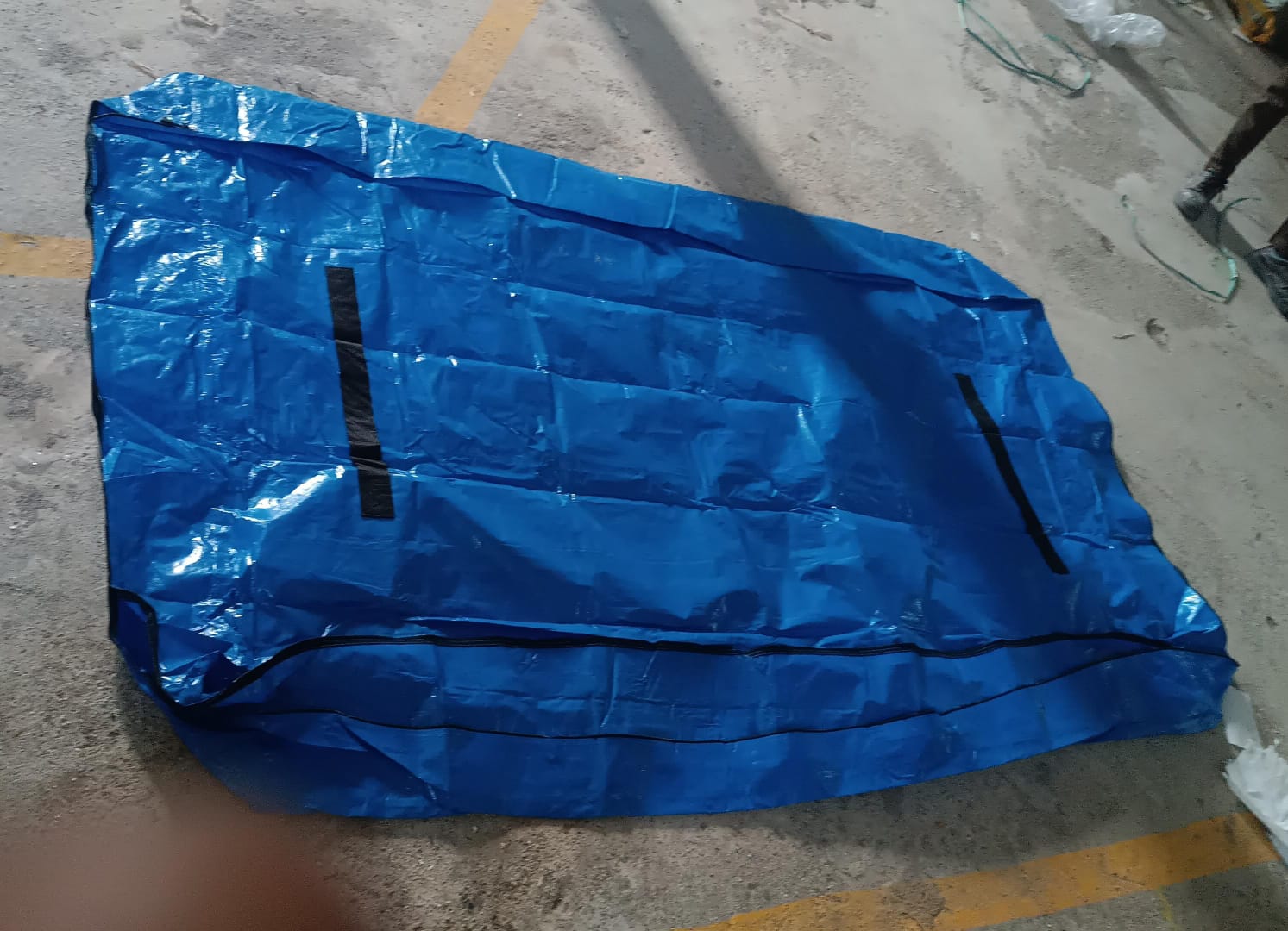 Mattress Bags / Cover (236×136 Cm / 1 Pc) Mattress Bags / Cover (236×136 Cm / 1 Pc)